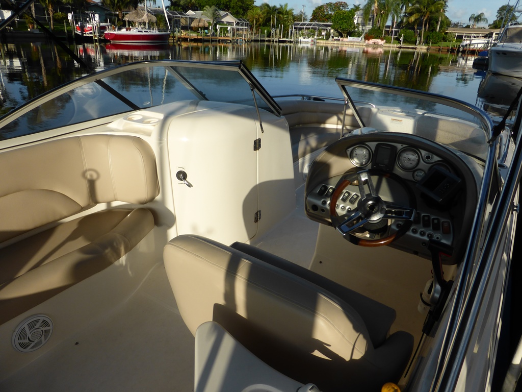 Hurricane Sundeck Hurricane Sundeck