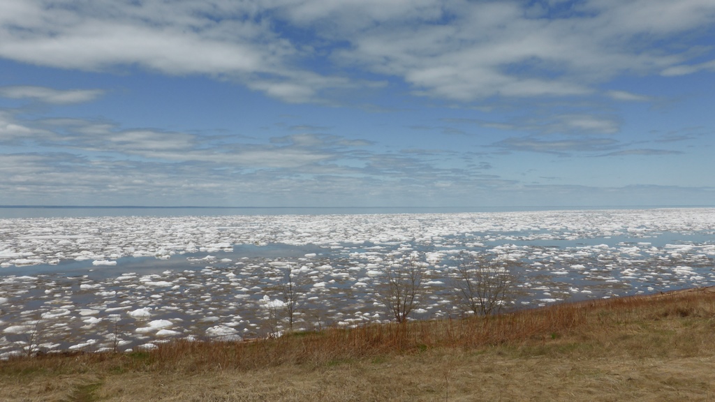 Eis auf dem Lake Superior Eis auf dem Lake Superior