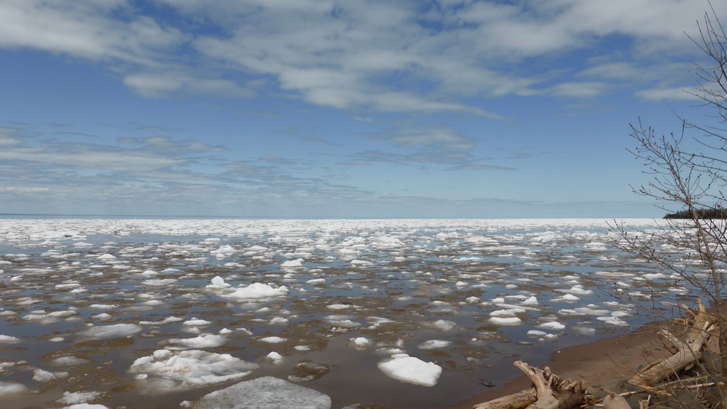 Eis auf dem Lake Superior Eis auf dem Lake Superior